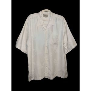 Cutter & Buck Button up Shirt SZ XL 64% Rayon 36% Polyester